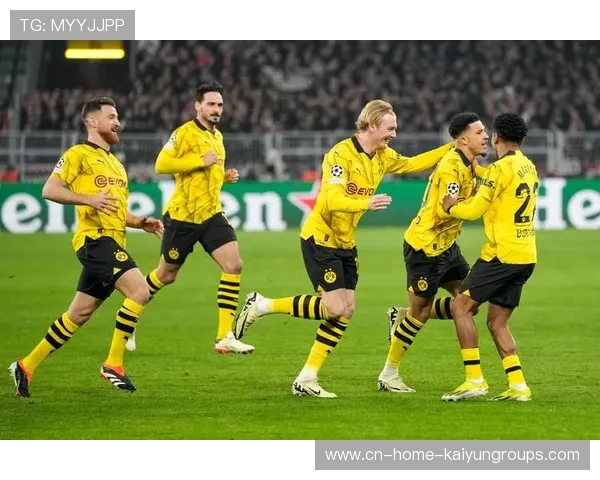 德甲多特传球纵深得当,前锋完成致命收尾