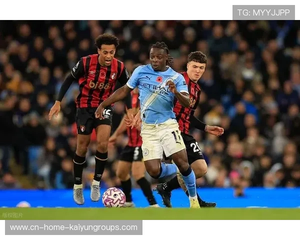 曼城边路频繁制造杀机，多库传中未能被接应